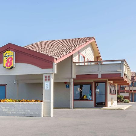Super 8 By Wyndham Fort Bragg Eksteriør billede