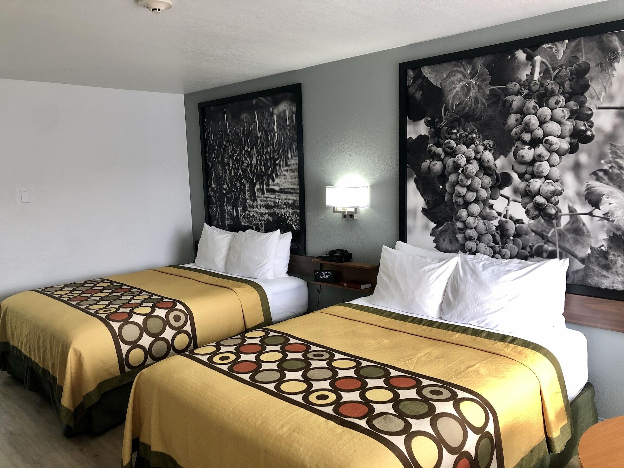 Super 8 By Wyndham Fort Bragg Eksteriør billede