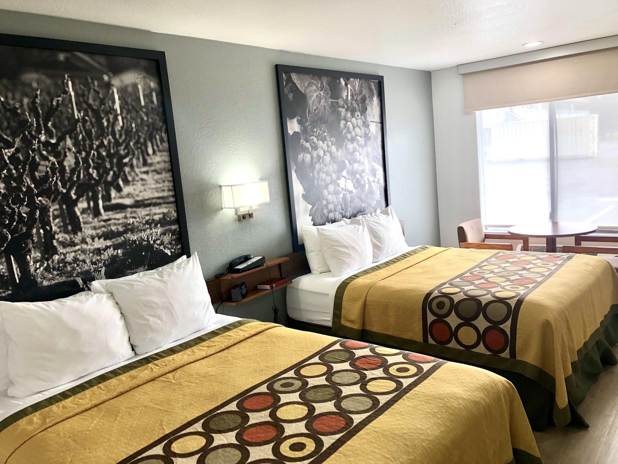 Super 8 By Wyndham Fort Bragg Eksteriør billede