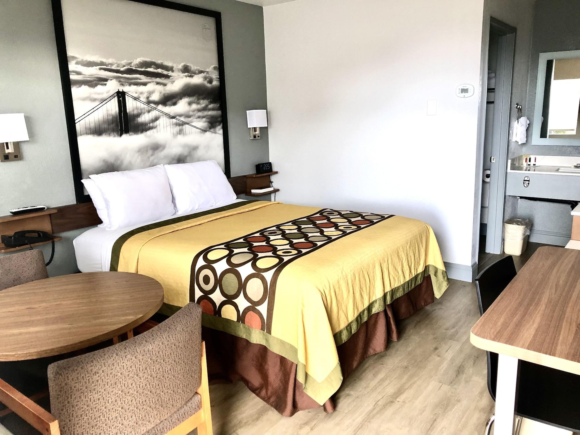 Super 8 By Wyndham Fort Bragg Eksteriør billede
