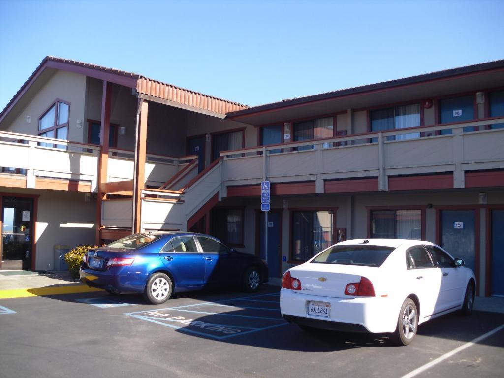 Super 8 By Wyndham Fort Bragg Eksteriør billede